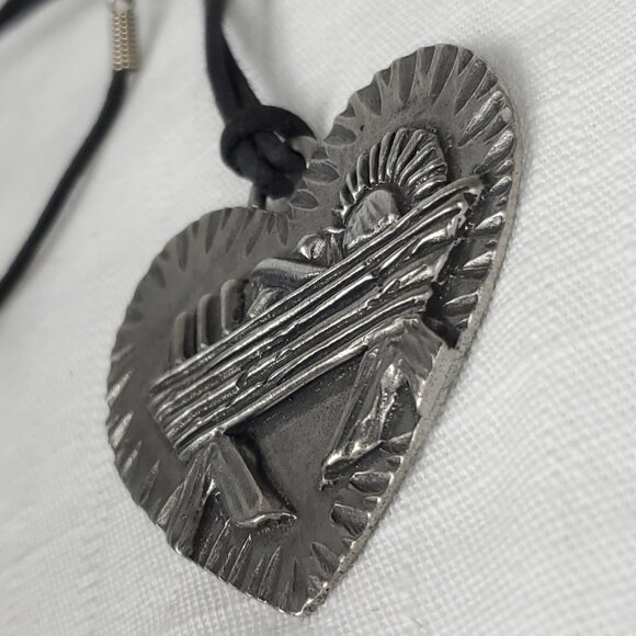 Vintage Marcie USA Pewter Christ is Born Large Heart Pendant Necklace - Picture 4 of 12